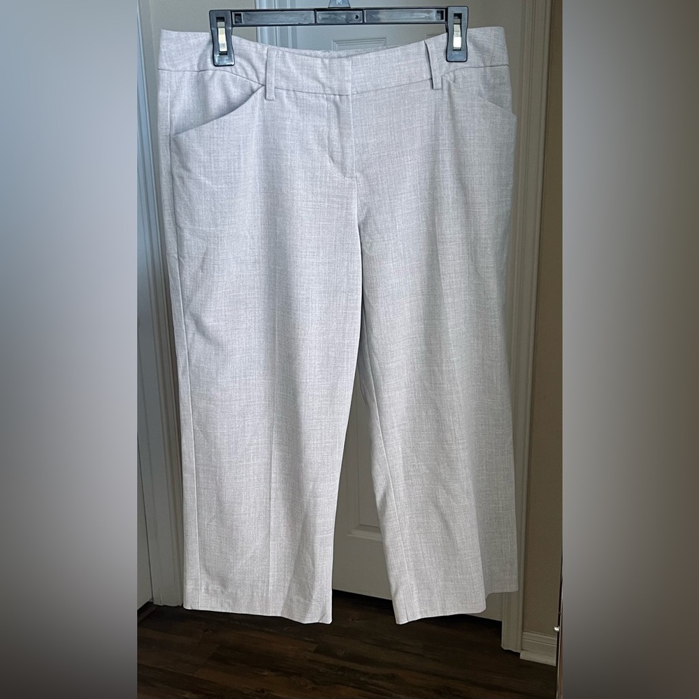 Daisy Fuentes Capris